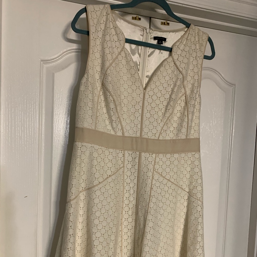 Women’s Lace Sleeveless Dress